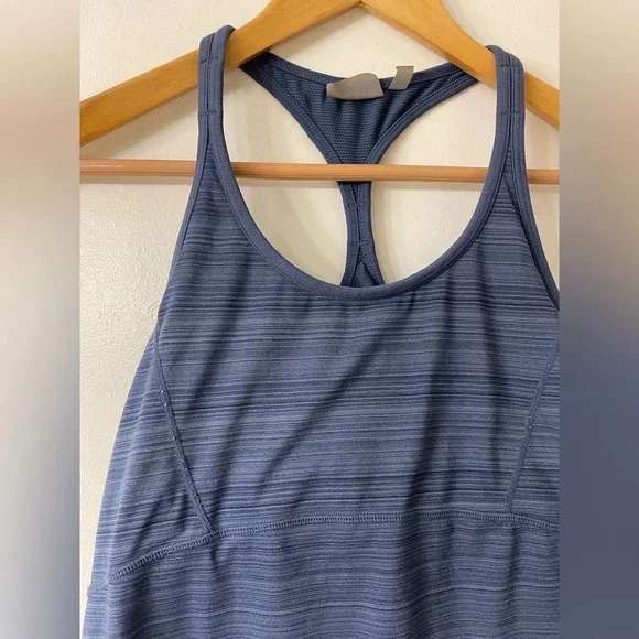 Athleta Swift Reach & Restore Tank Top - Picture 2 of 8